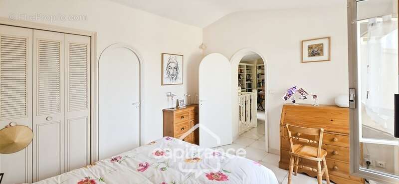 Maison à vendre 4 pièces VUE MER + Garage 55m² + Piscine SANARY SUR MER (83) - photo 37
