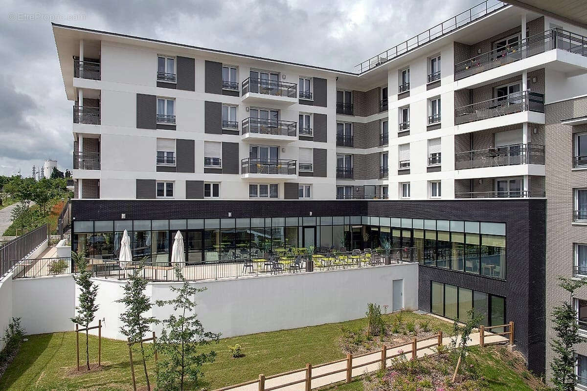 Appartement à CORBEIL-ESSONNES