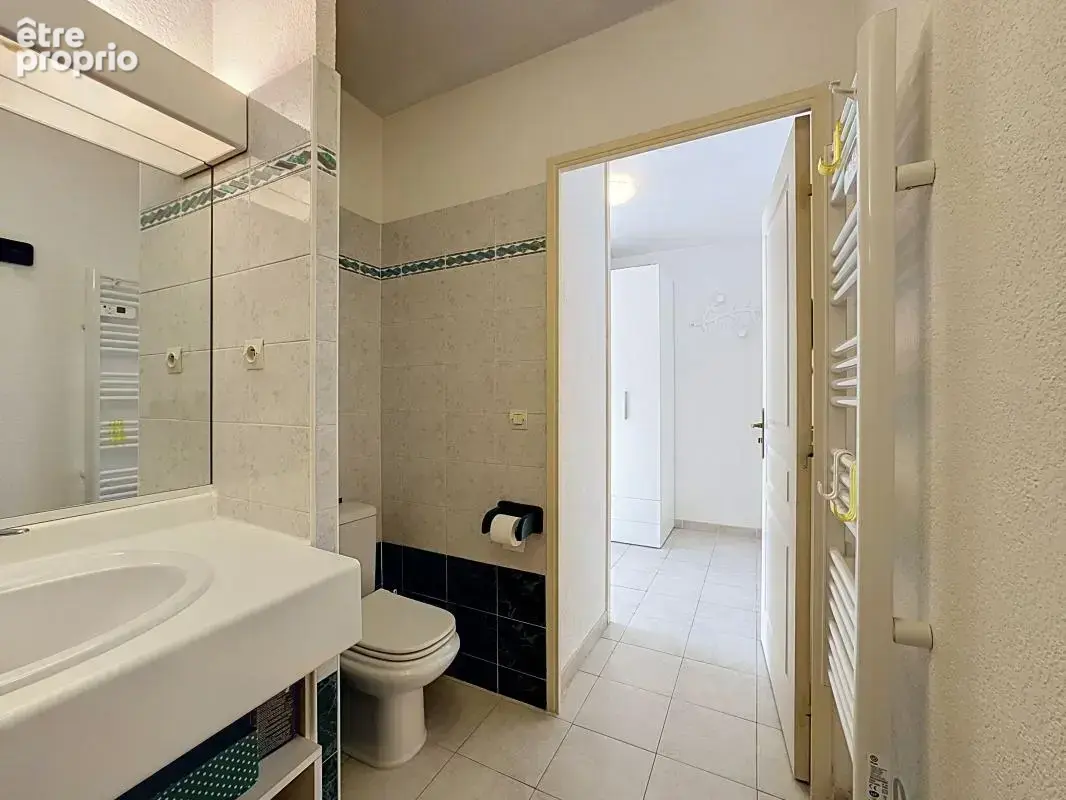 Studio + parking + Cave - À Vendre - Fréjus Plage - photo 10