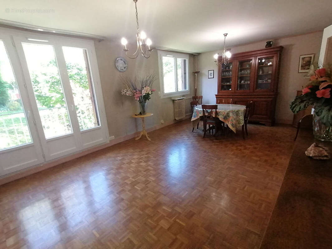 Appartement à NOISY-LE-SEC