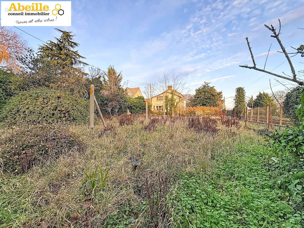 Terrain à SAINT-CHERON