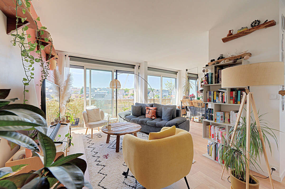 Appartement à LE PERREUX-SUR-MARNE