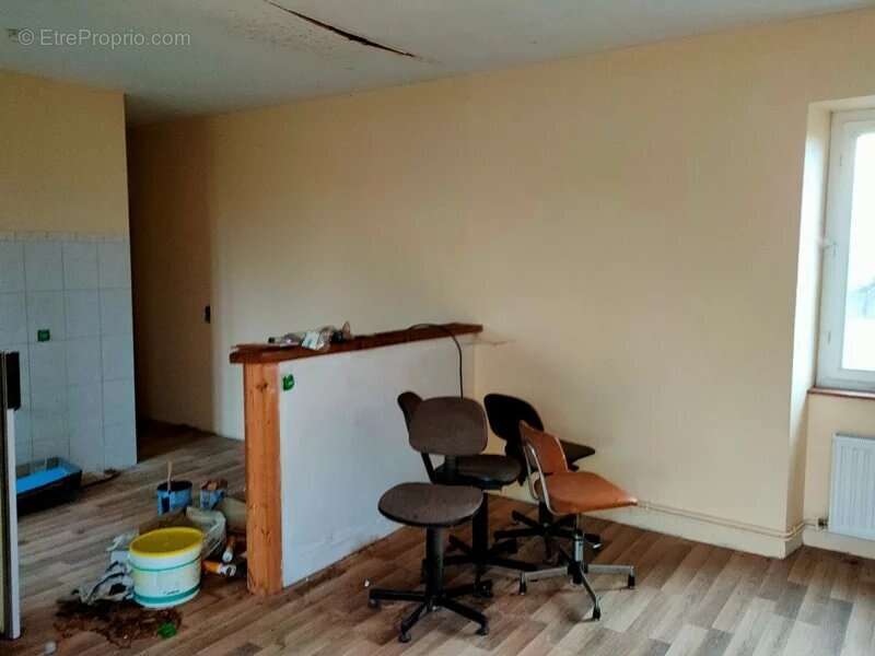 Appartement à ORADOUR-SUR-VAYRES