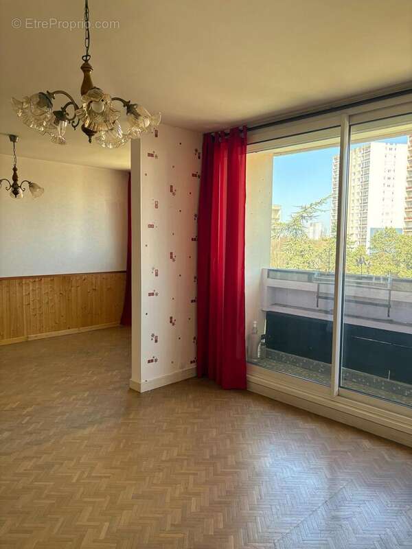 Photo 5 - Appartement à CHALON-SUR-SAONE