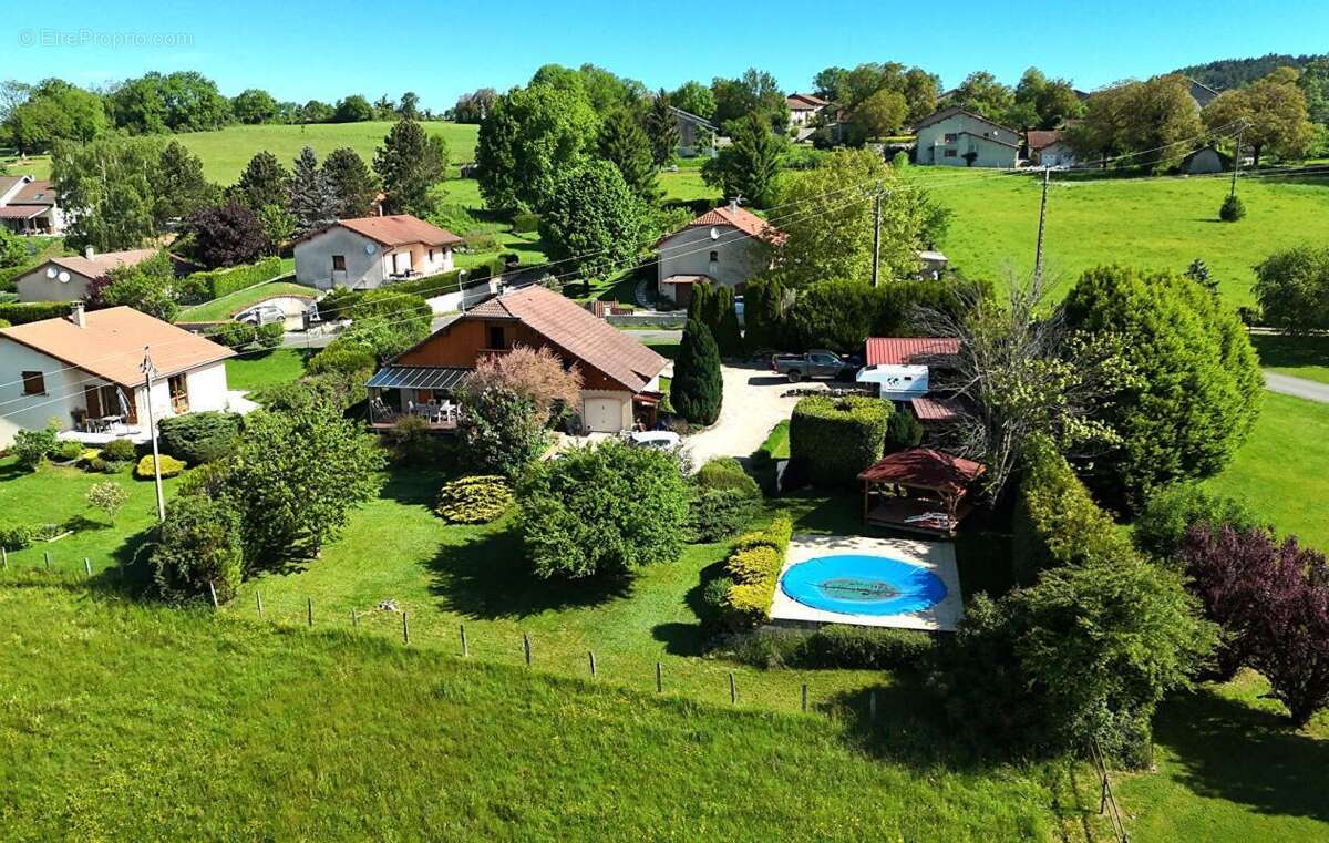 Vue exceptionnelle & esprit chalet : villa atypique à AROMAS - photo 4