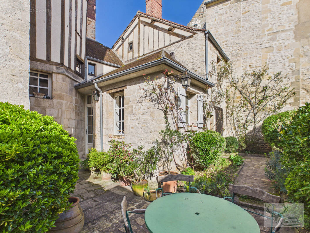 Maison à SENLIS