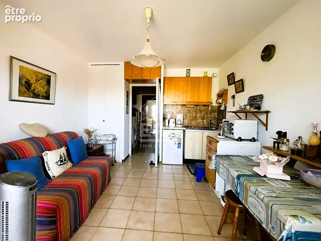 Sainte maxime centre studio cabine  20 m2 et parking - photo 5