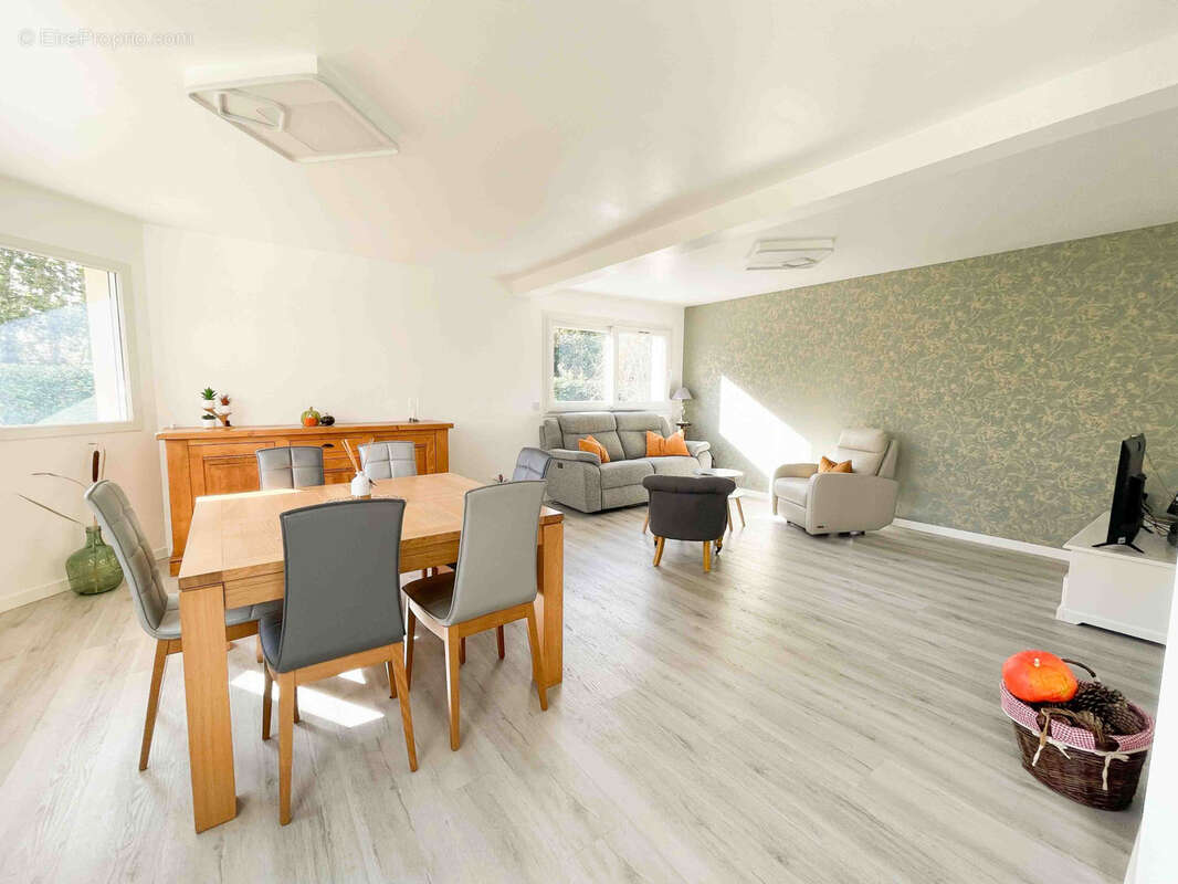 Maison à LOGONNA-DAOULAS