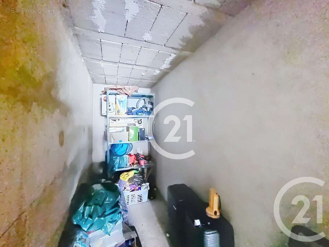 Parking à SAINT-CYPRIEN