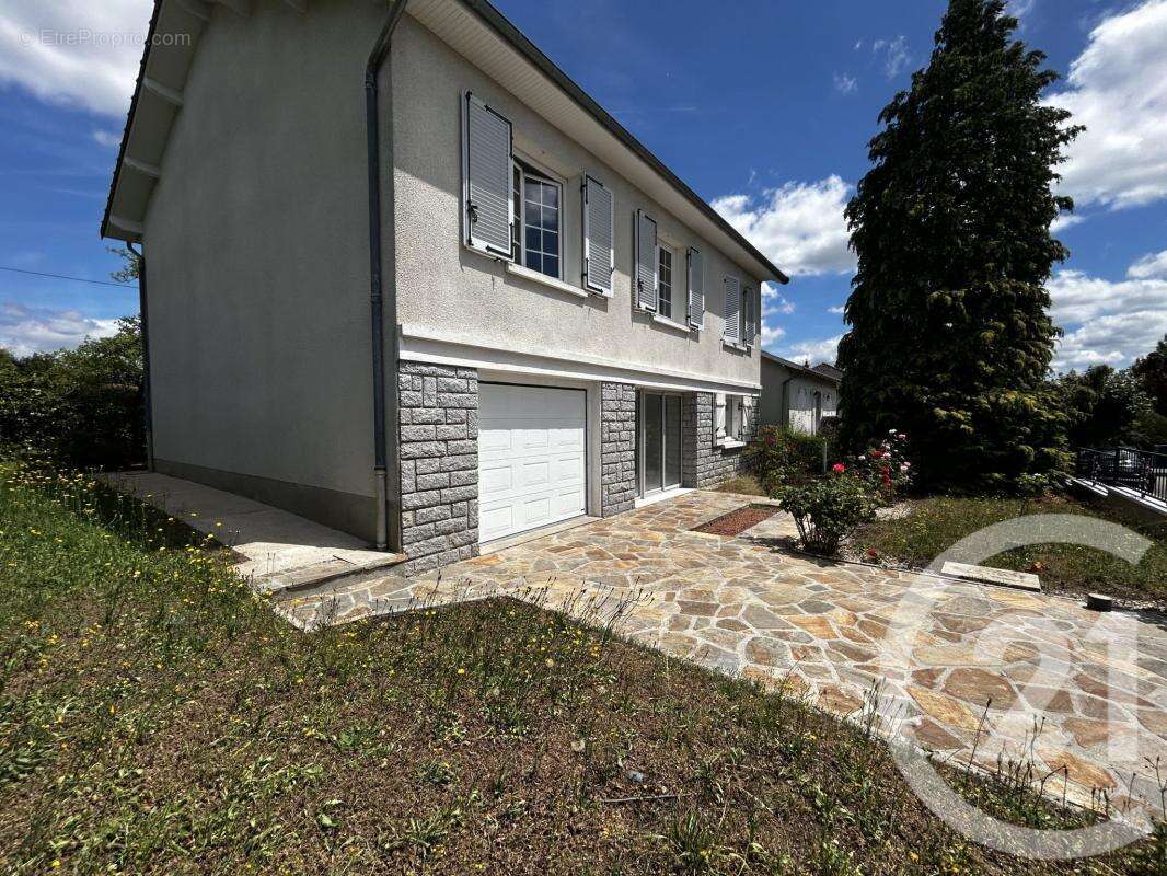 Maison 137 m² à Panazol  - photo 3