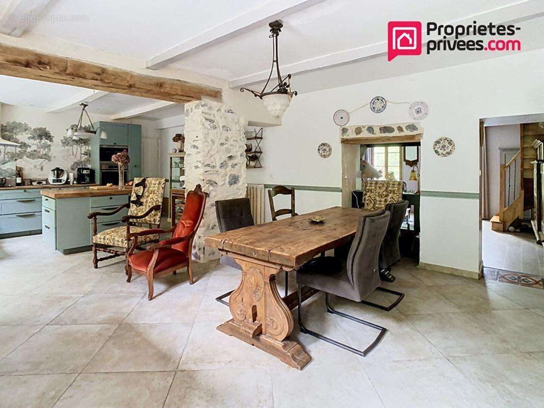 Maison 282 m² à Valleraugue  - photo 2