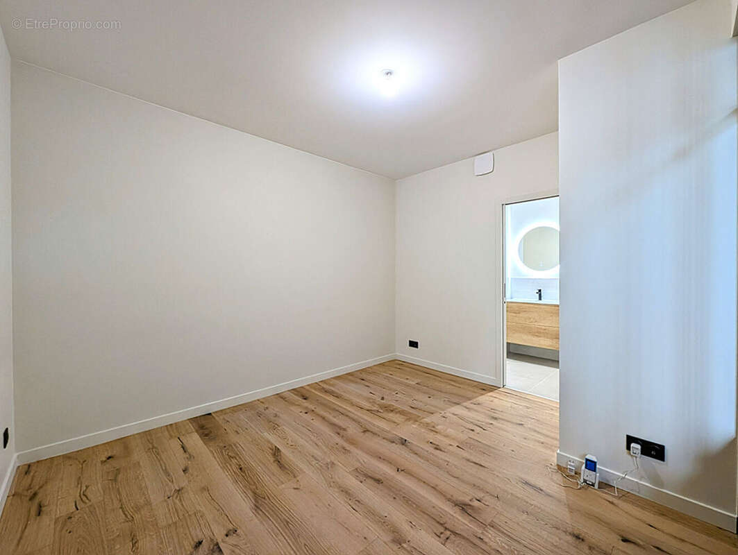 LOFT rénové  Aix Les Bains coeur de ville -  avec garages - photo 8