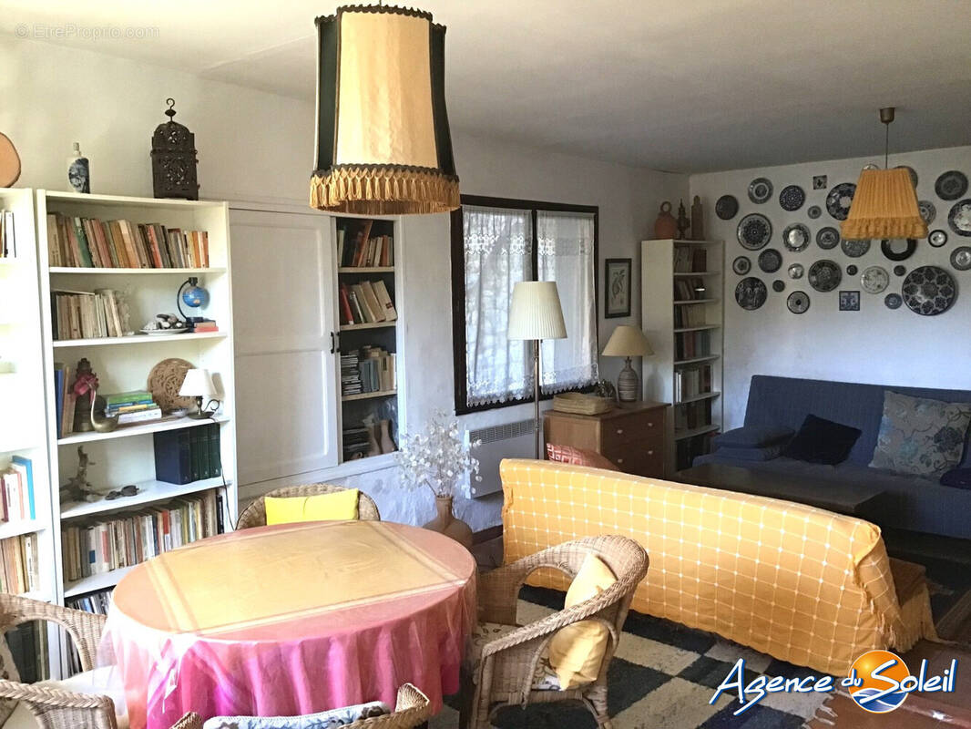 Maison à VILLESEQUE-DES-CORBIERES