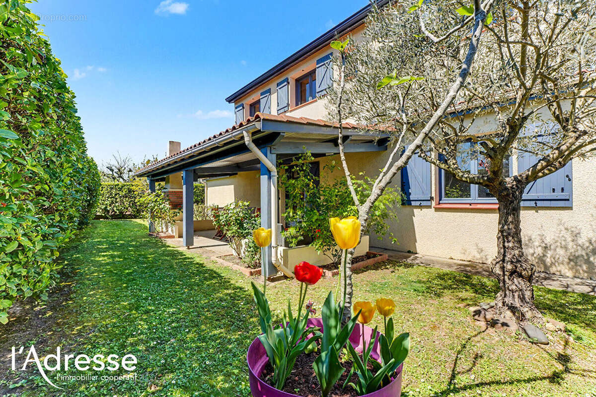 Exclusivité l'Adresse Immobilier - Cugnaux - Maison de 168 m2 avec Garage et piscine Couverte sur un terrain de 552m². - photo 18