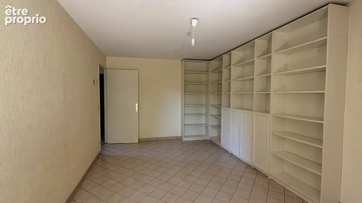 Montpellier  Proche Faculté de Pharmacie & Tramway Saint-Éloi  Appartement 2 pièces avec balcon - photo 2