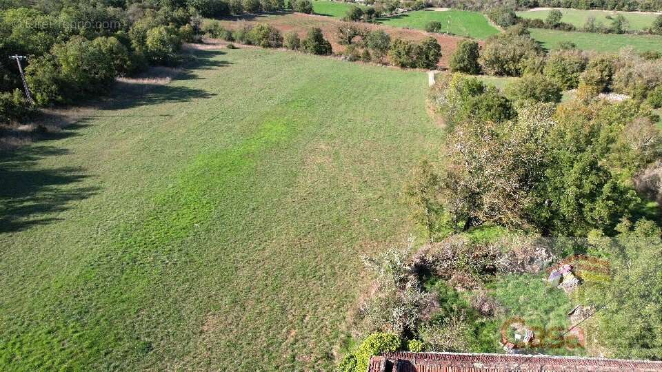 Maison à CENEVIERES