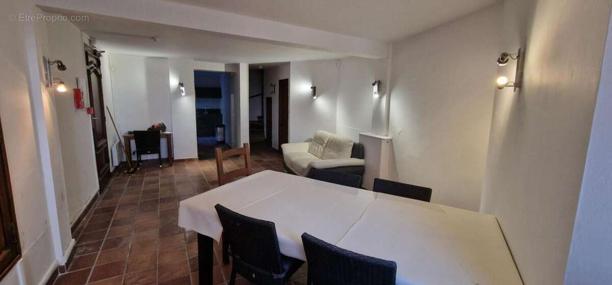 Maison à LE BARROUX