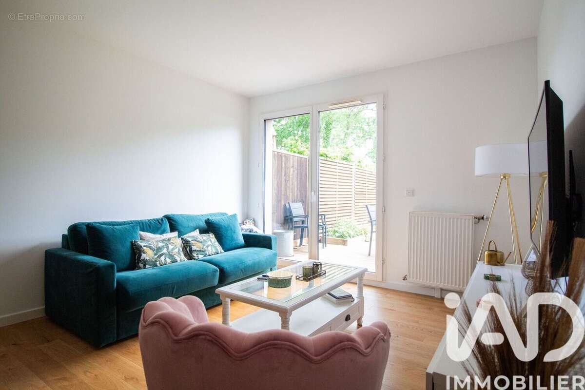 Photo 3 - Appartement à SAINTE-GENEVIEVE-DES-BOIS