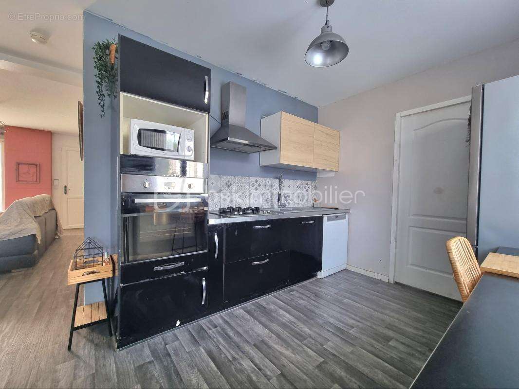 Maison à CHATENAY-SUR-SEINE