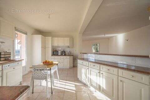 Maison à LA CADIERE-D'AZUR