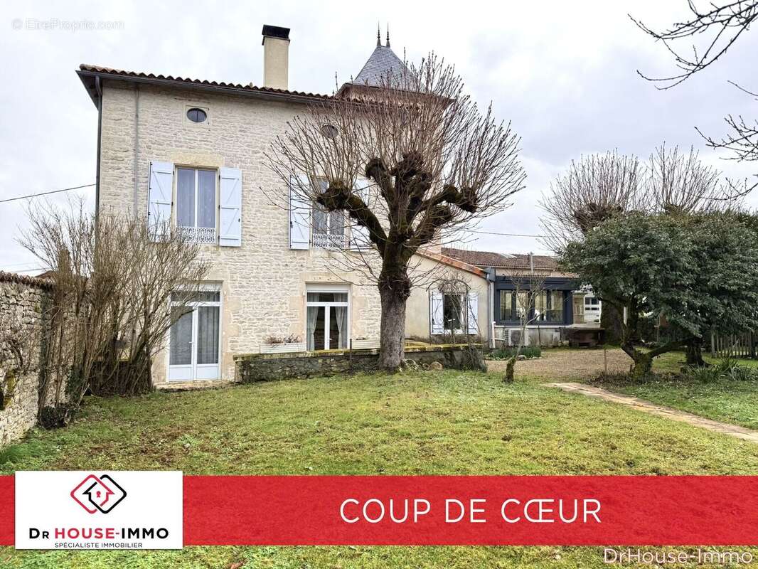 Maison à RUFFEC