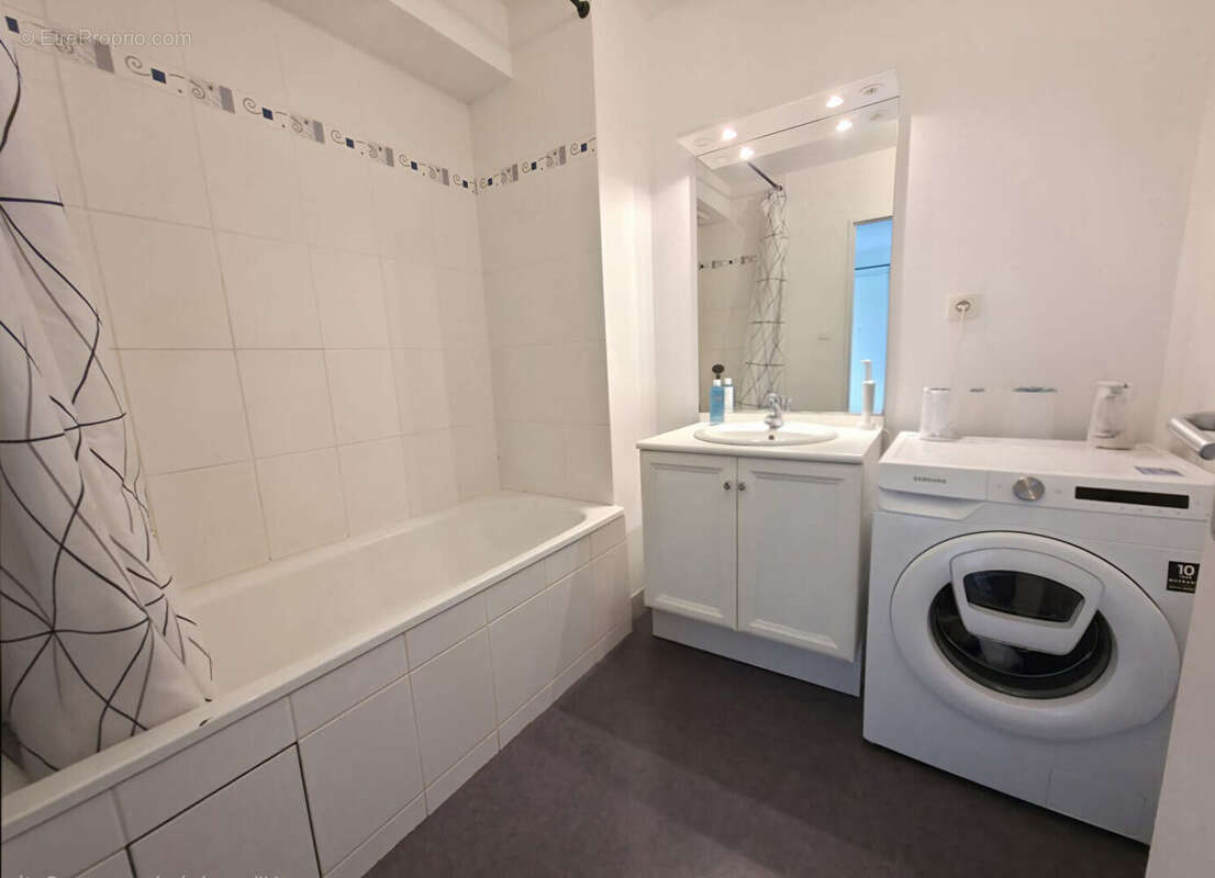 Appartement à LE RHEU