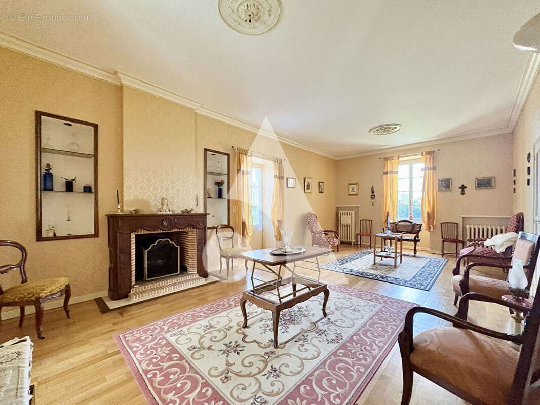 Maison à POULAN-POUZOLS