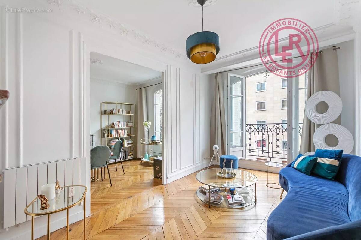 Appartement à PARIS-15E