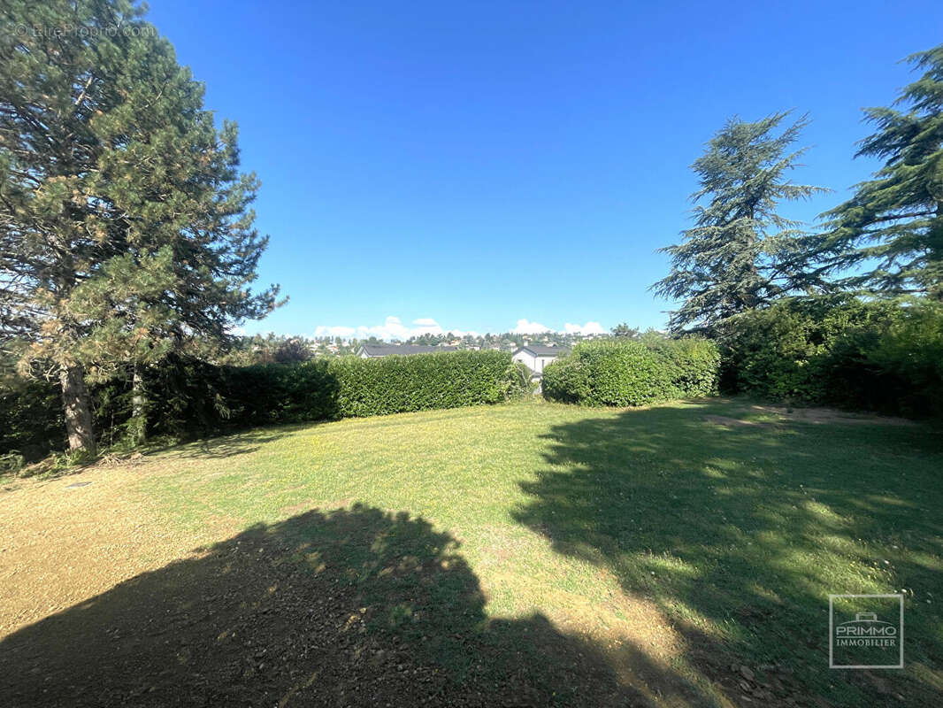 Terrain à SAINT-DIDIER-AU-MONT-D'OR