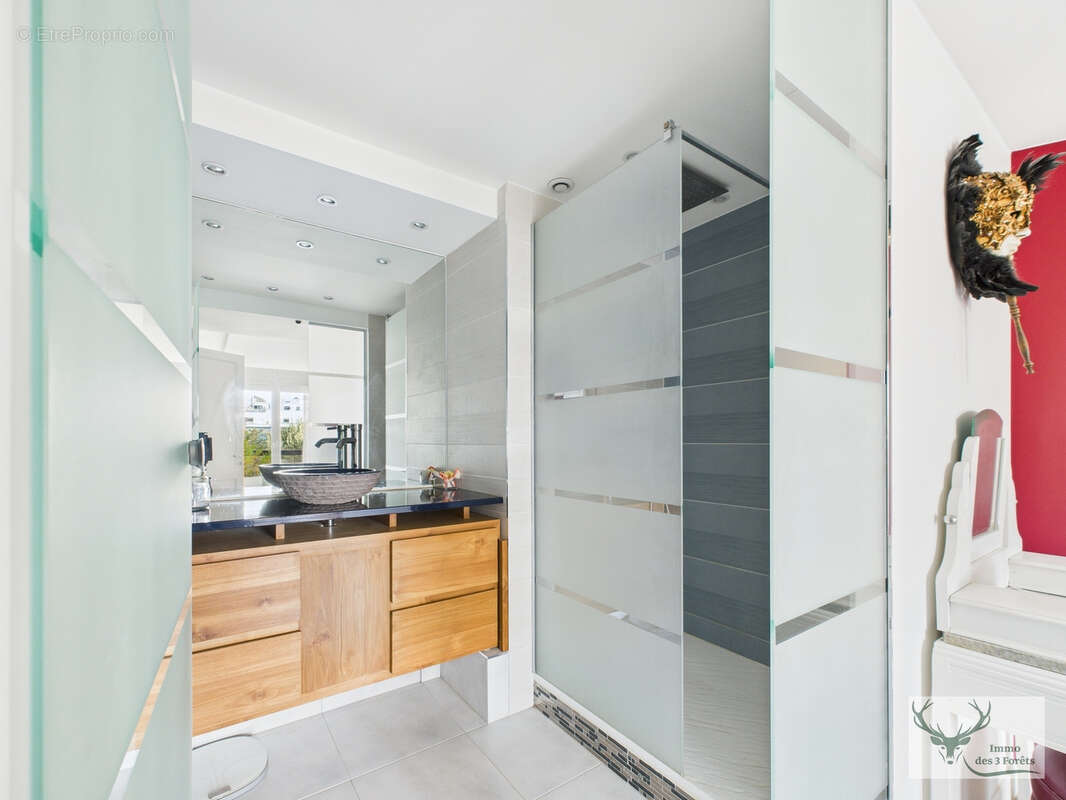 Appartement à ENGHIEN-LES-BAINS