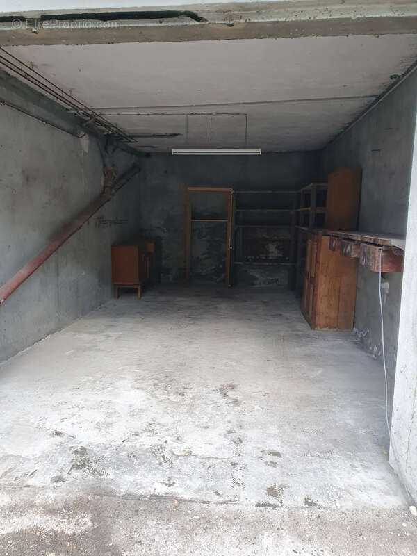 Parking à LA CHAMBRE