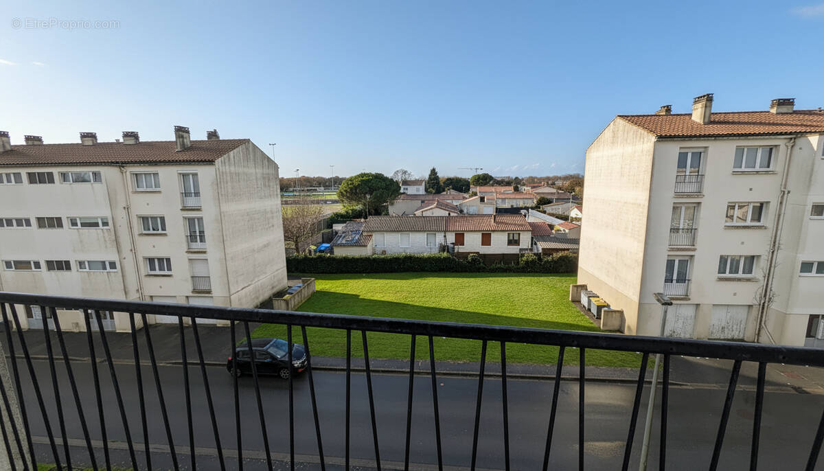 Appartement à TONNAY-CHARENTE
