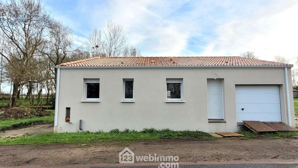 Maison en cours d'achèvement de 81,97m² - Maison à LA JONCHERE