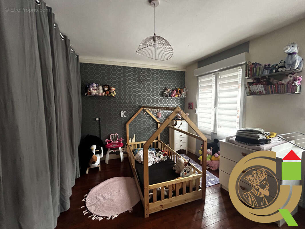 Maison 108 m² à Saint-Pol-Sur-Ternoise  - photo 6