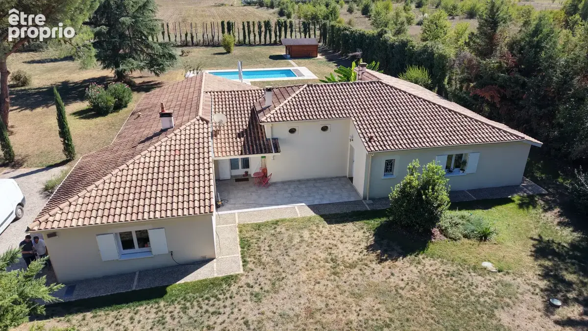 Maison de plain-pied avec piscine - photo 3