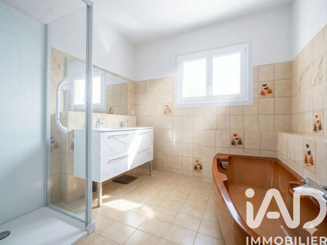 Photo 9 - Maison à MONTLUCON