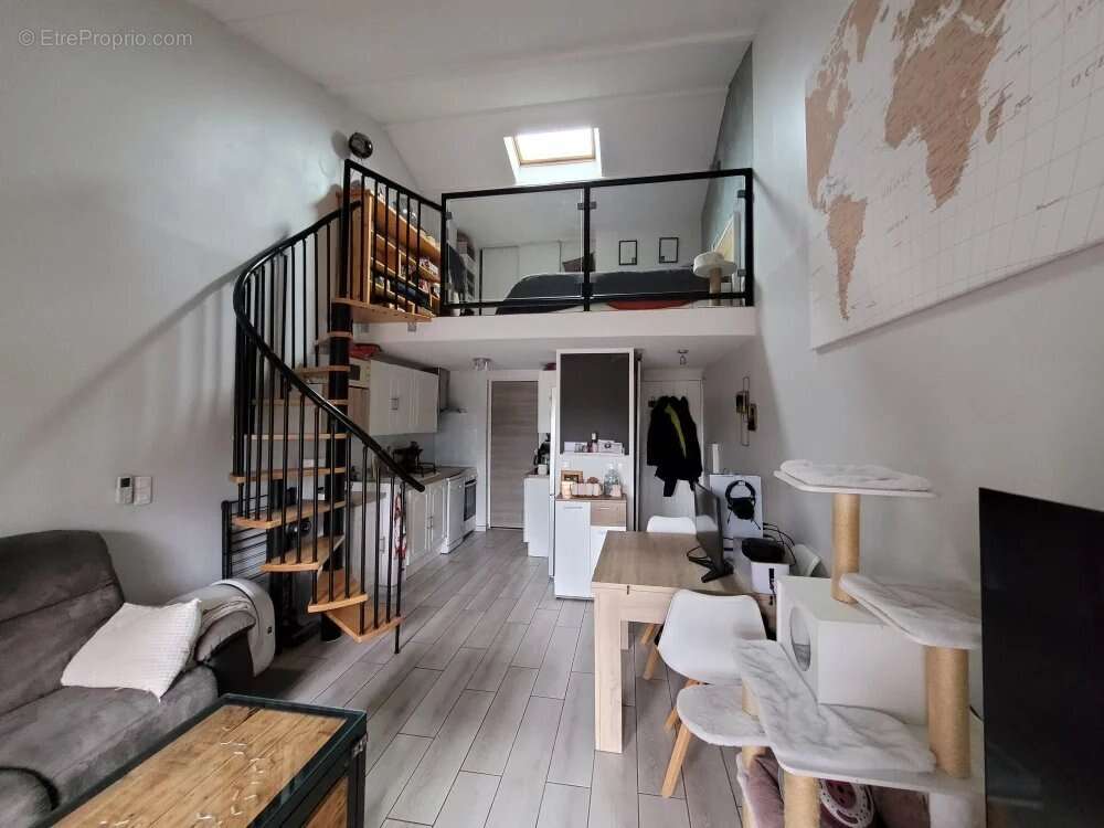 Appartement à PEYMEINADE
