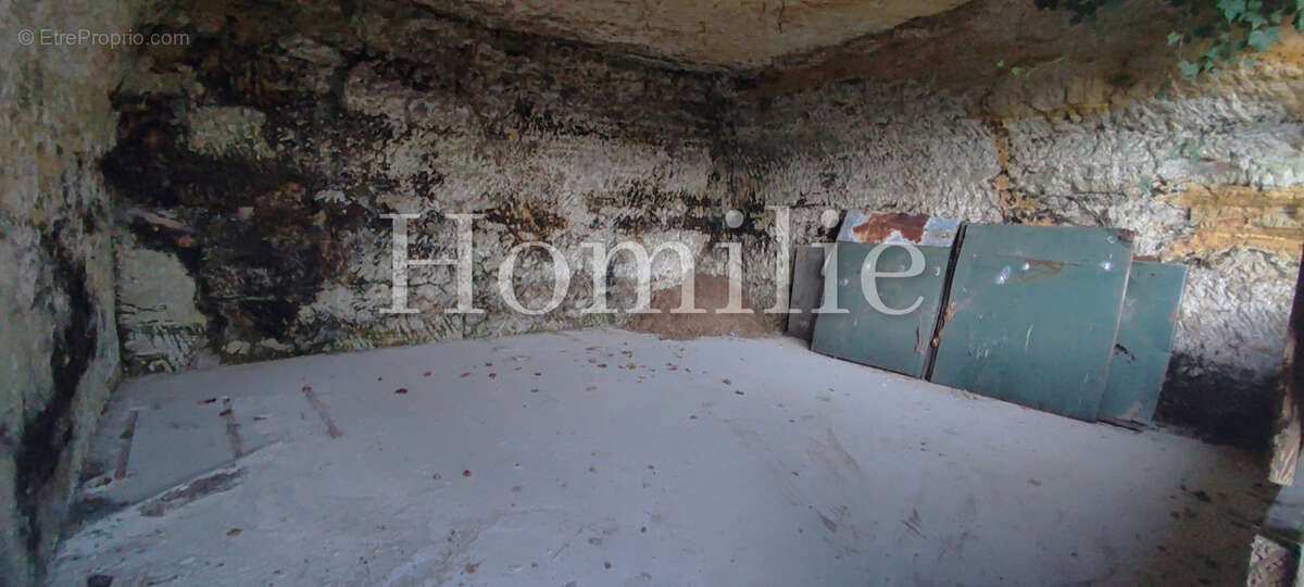 Terrain à CIVRAY-DE-TOURAINE