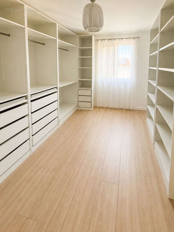 Appartement à LA VERPILLIERE