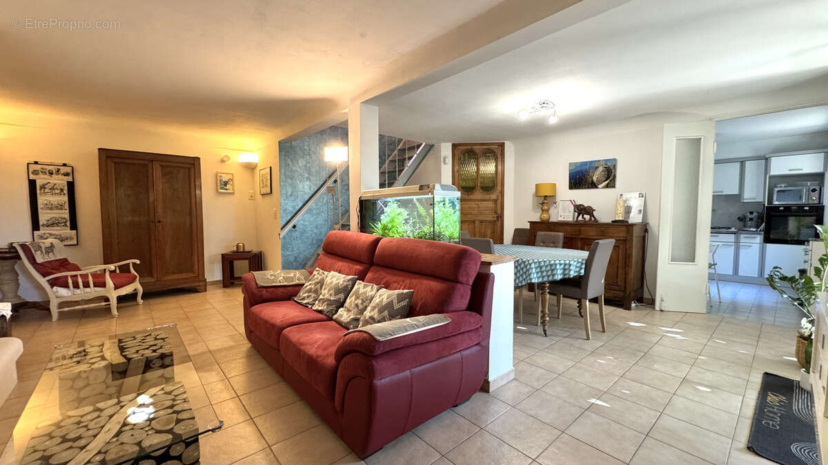 Maison à LA VALETTE-DU-VAR