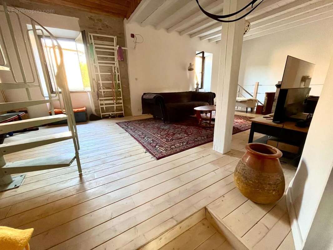Maison 111 m² à Caunettes-En-Val  - photo 6