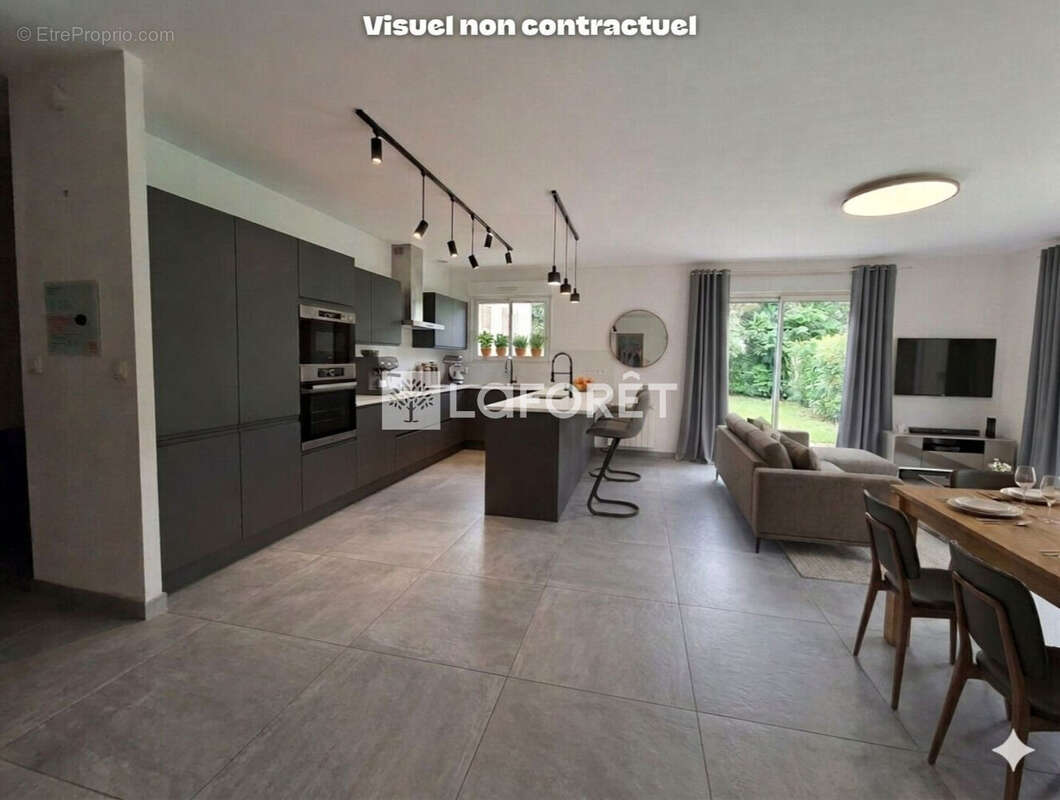 MAISON PLAIN-PIED,  151 m² Castine en plaine - photo 4