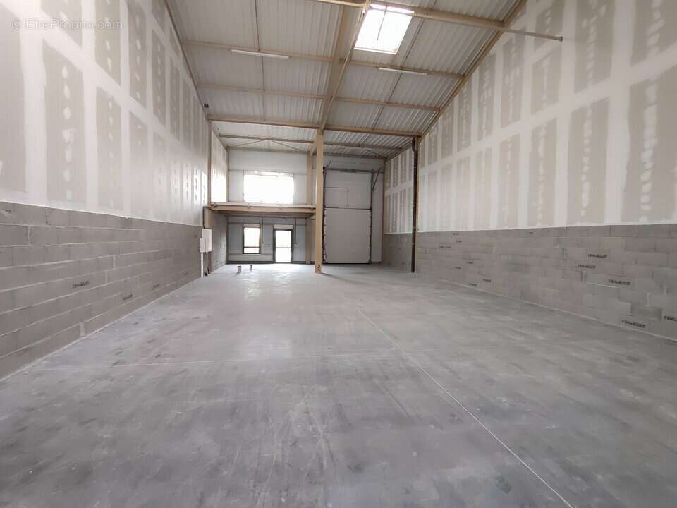 225 m² à Bourgoin-Jallieu  - photo 5