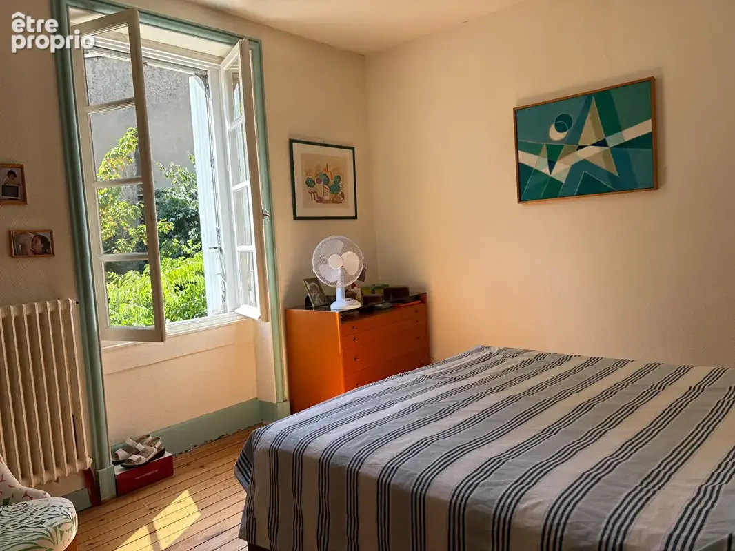 aison familiale de 138.69 m² de caractère avec 5 chambres, sous-sol complet et stationnement - photo 8