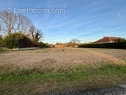 Terrain à TRIE-SUR-BAISE