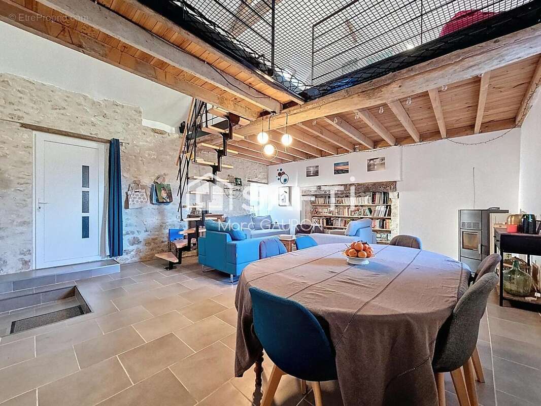 Photo 5 - Maison à COURVILLE