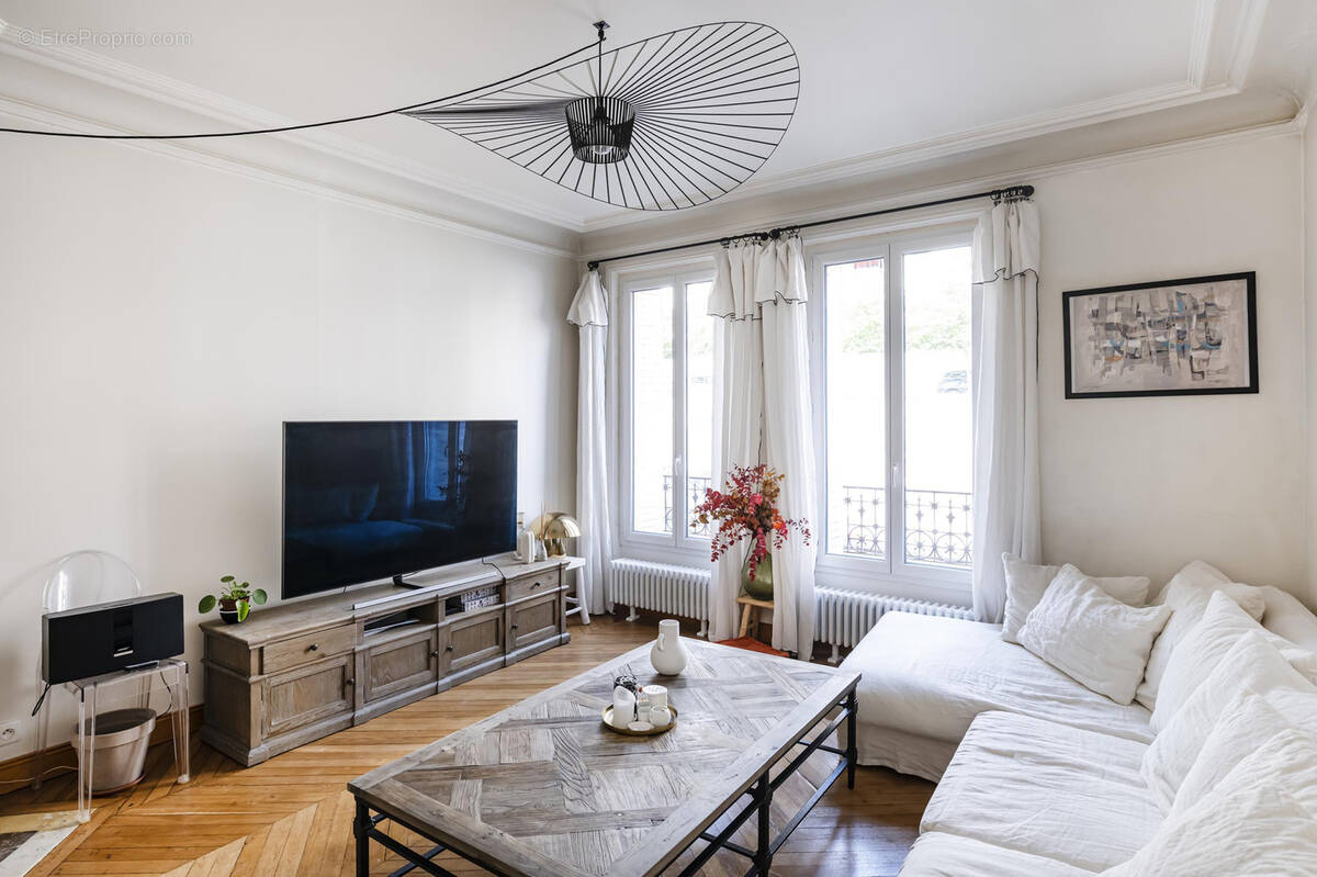 Appartement à SURESNES