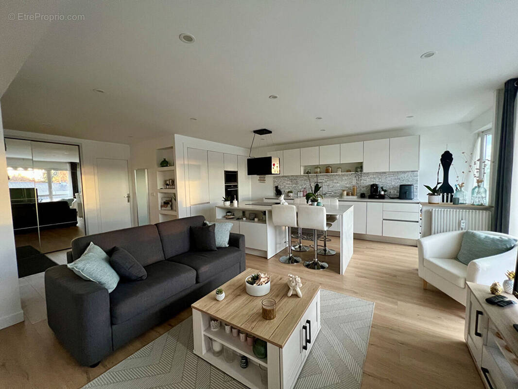 Appartement à LES ESSARTS-LE-ROI