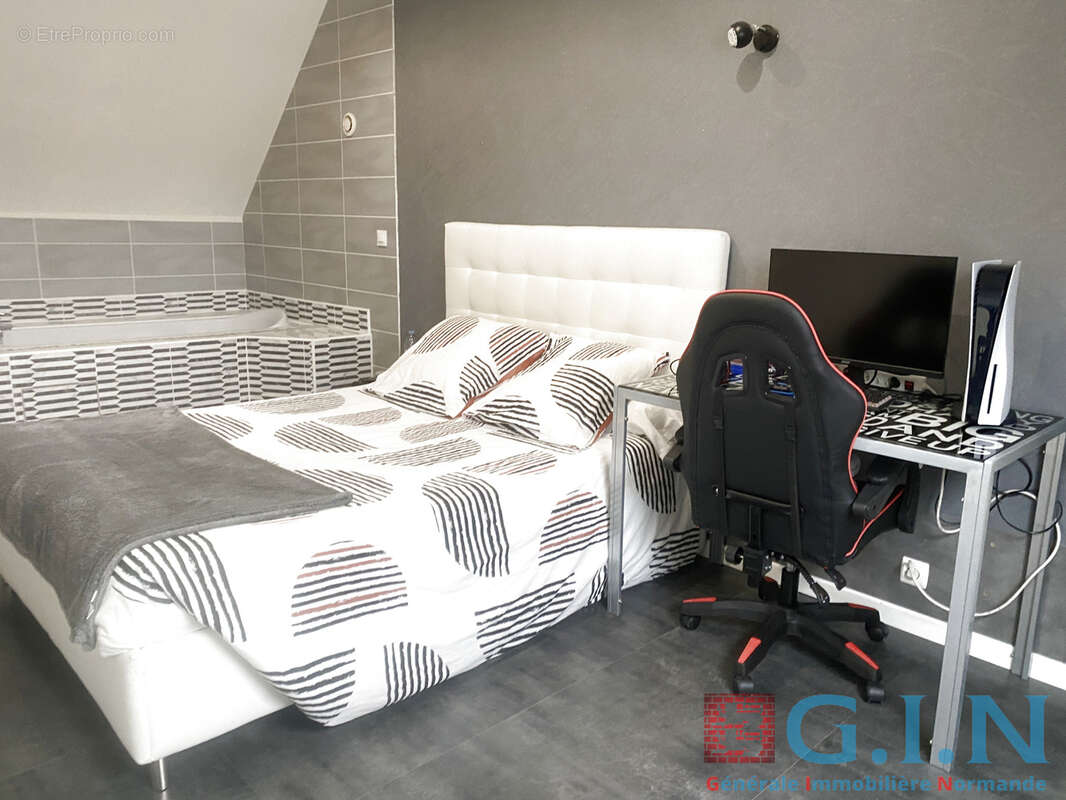 sortie le neubourg  , au calme   pavillon 4 chambres - photo 7