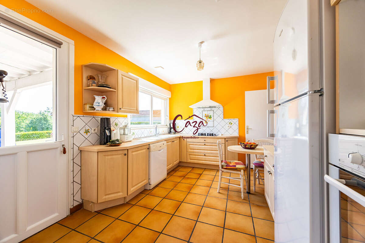 Maison familiale avec piscine , grand garage et studio indépendant MONTUSSAN - photo 15